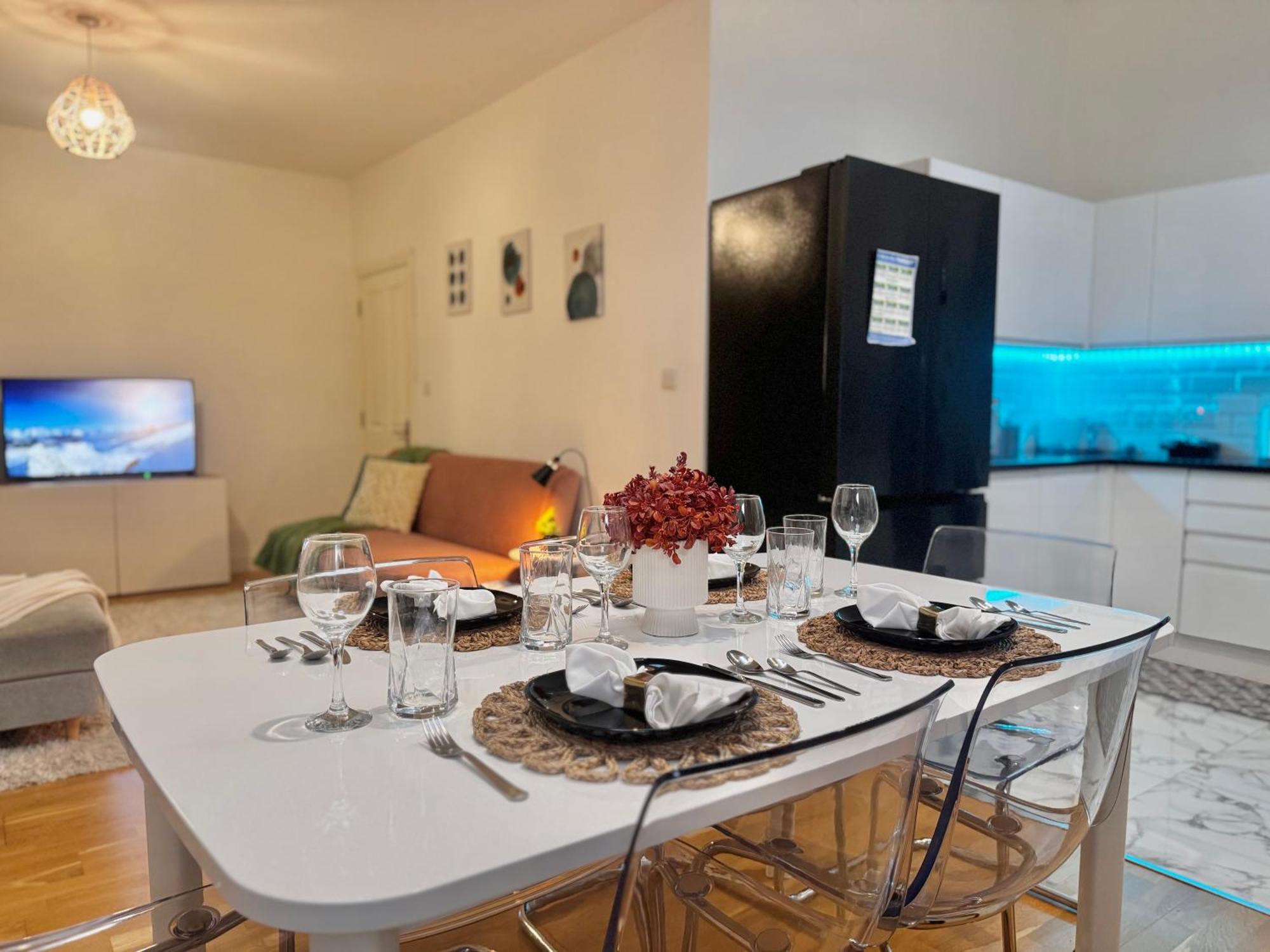Modern 1-Bed Apt 30Min To Central London & Parking Екстериор снимка